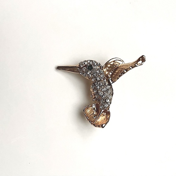 Hummingbird Rhinestone Lapel Pin - Picture 1 of 2